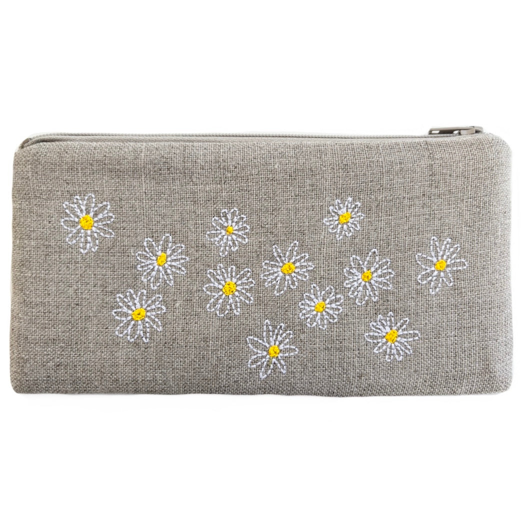 Daisies Pouch