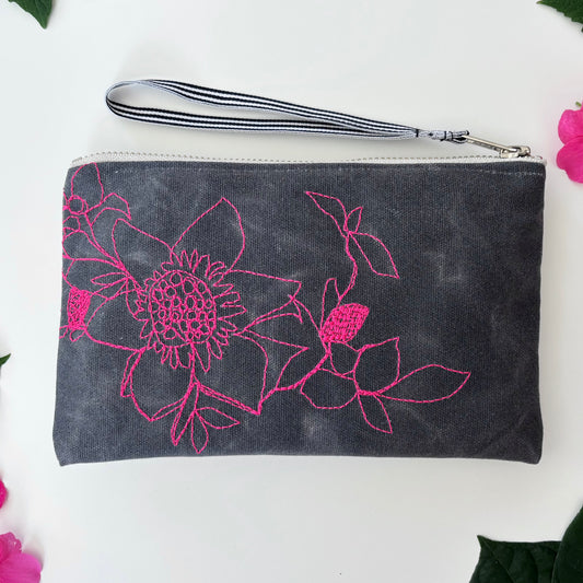 Clematis Wristlet